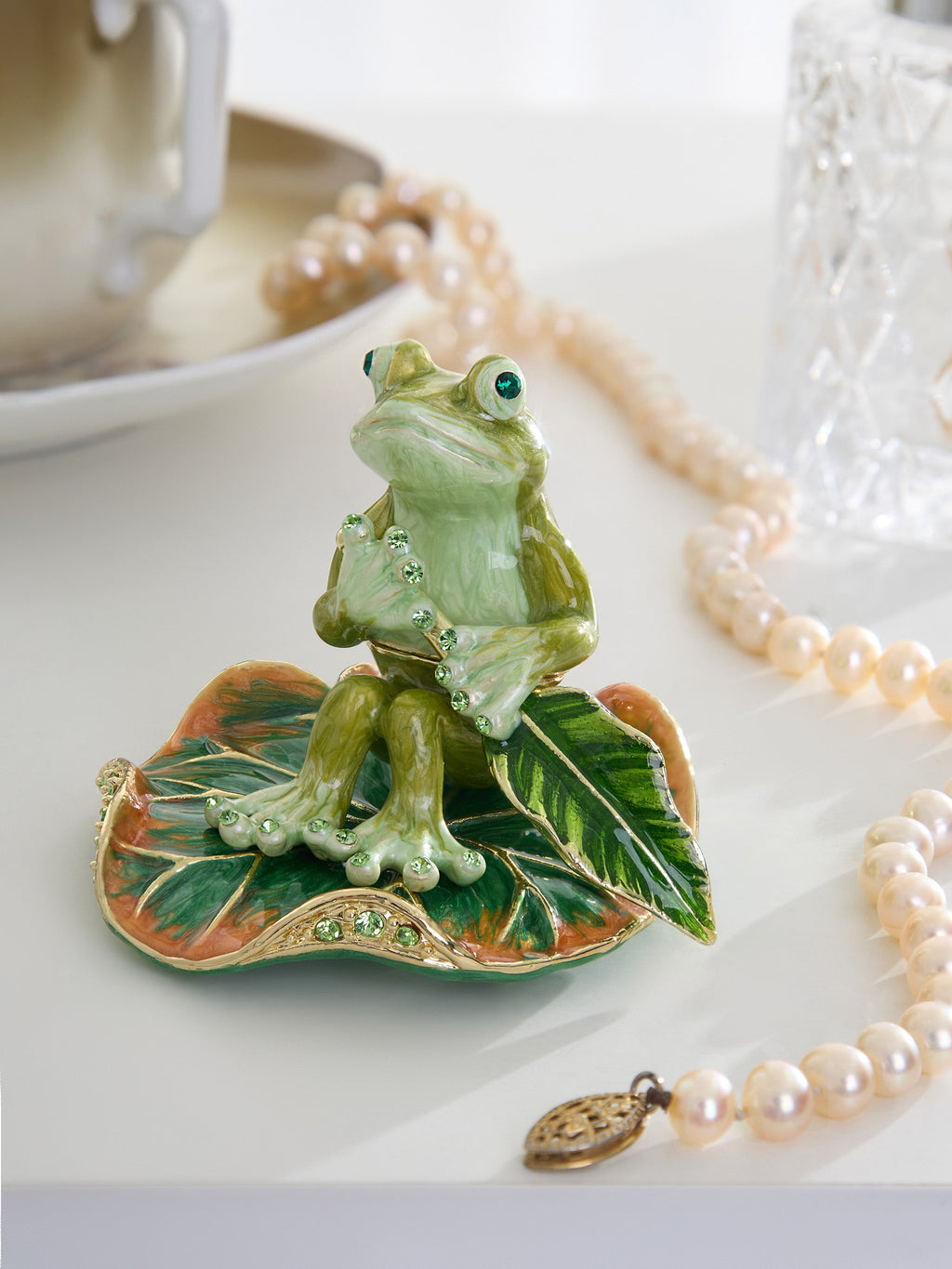 Green Frog Rowing a Leaf Trinket Box